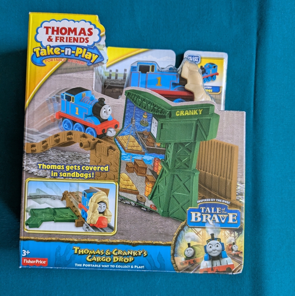 Thomas & Cranky's Cargo Drop Take-n-Play Portable Railway NIB, FP 2014